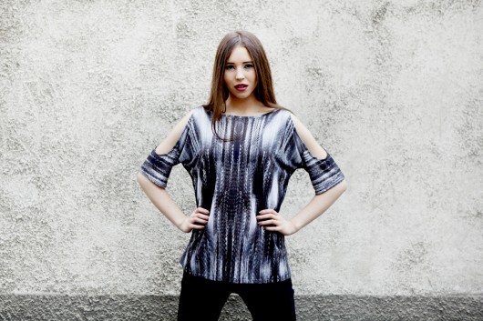 Alien Blouse Lets Funky