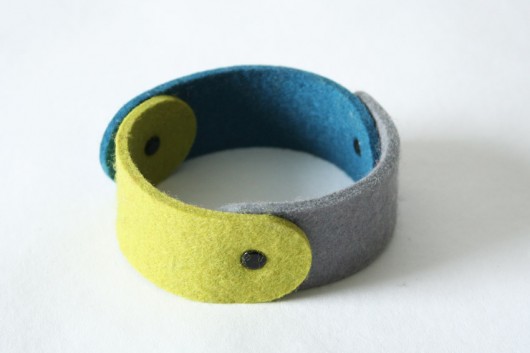 Gray&red&blue moo studio