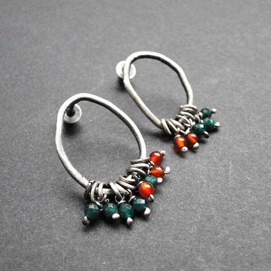 kolczyki srebrne Kolczyki srebrne Szmaragd & karneol