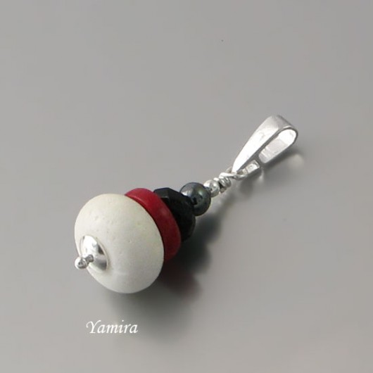 black red white - wisior yamira