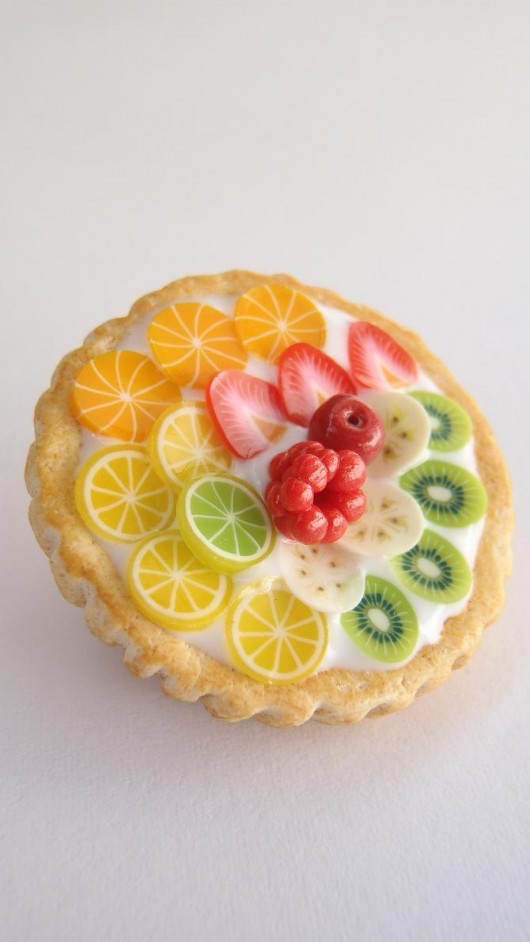 broszka z modeliny tarta owocowa Piecuchowo