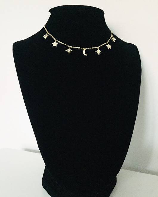 chokery Pozłacany choker z zawieszkami