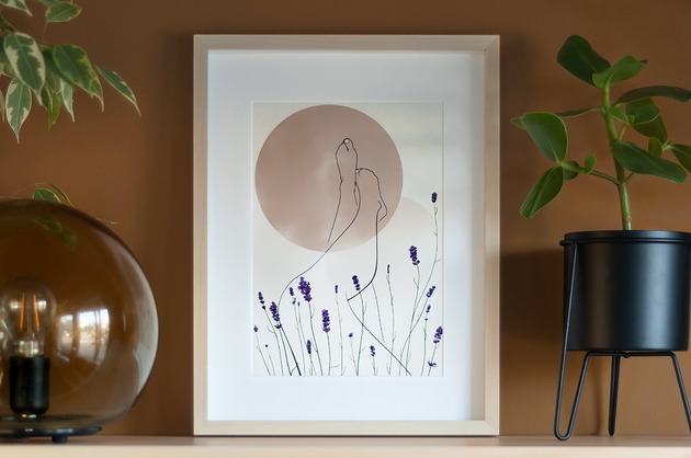 grafiki i ilustracje Ilustracja Autorska: W lawendzie