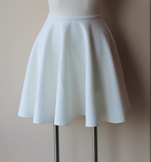 SPÓDNICA  ecru pikowana z koła MM FASHION
