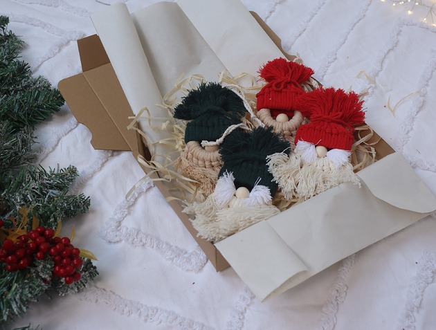 ozdoby choinkowe Zestaw ozdób choinkowych - krasnale z wąsami