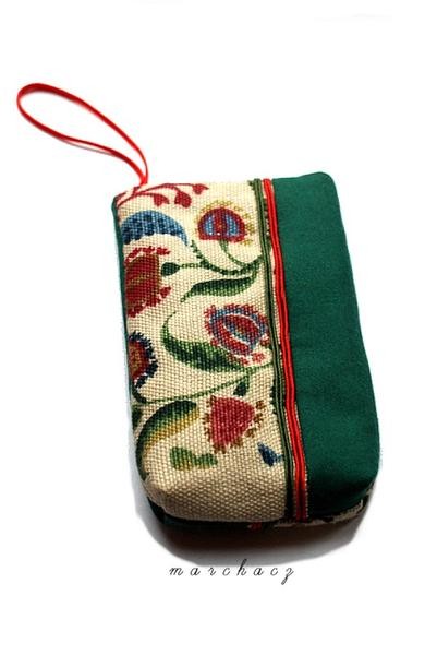 Etui na telefon_kolo... len Manufaktura broszki