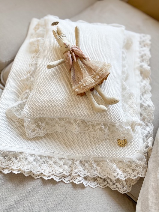 Kocyk z poduszką Princess Royal Knitting