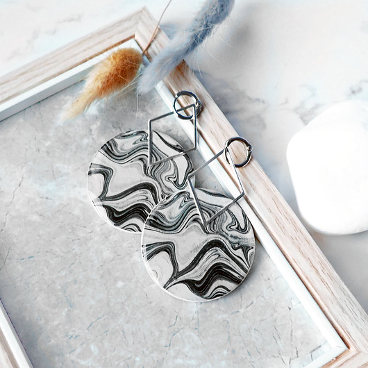 kolczyki z żywicy GREY WAVES - autorskie długie kolczyki