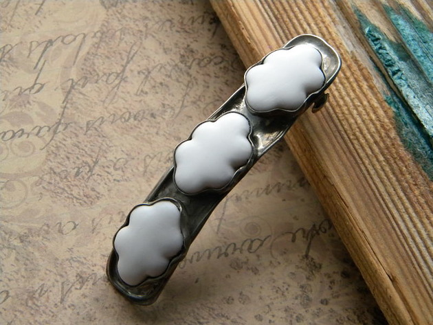 chmurki  - klamra Beata Trotter