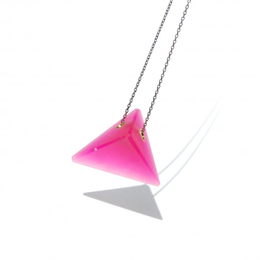 piramida / PINK / mosiężny łańcuszek Filimoniuk