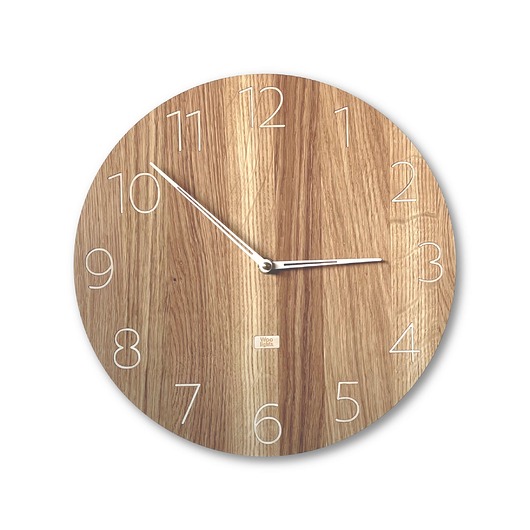 zegary Piękny zegar z litego drewna dębowego z jasnymi cyframi