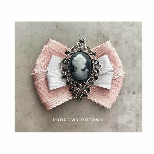 broszki Brosza Pudrowa  Kamea NEW