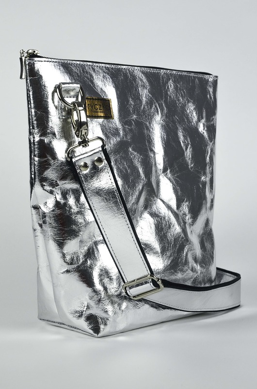 Metaliczna torebka z papieru[srebrny połysk]BAG RYCZKA studio kreatywne