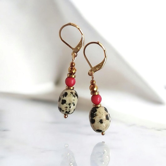 kolczyki z kamieniami Kolczyki : INDIA : jaspis, koral : bigle angielskie