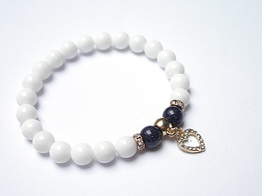 white heart  /12-2014/ - bransoletka KiKa pracownia