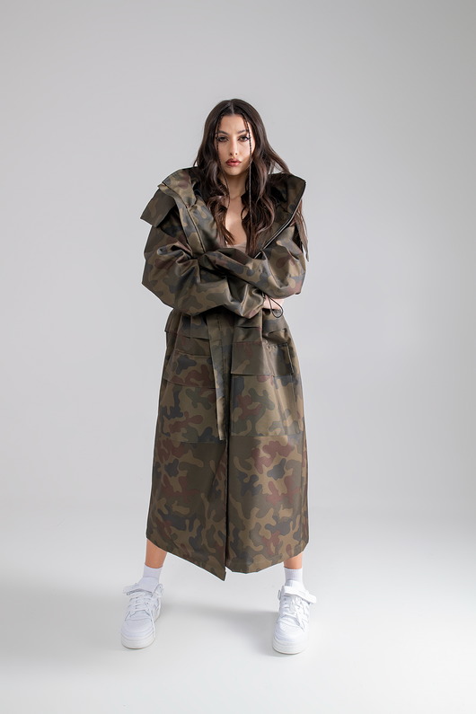 płaszcze damskie Ocieplana Parka Longline Hoodie Oversize camo moro