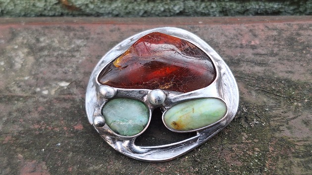 broszki Niedziela - broszka