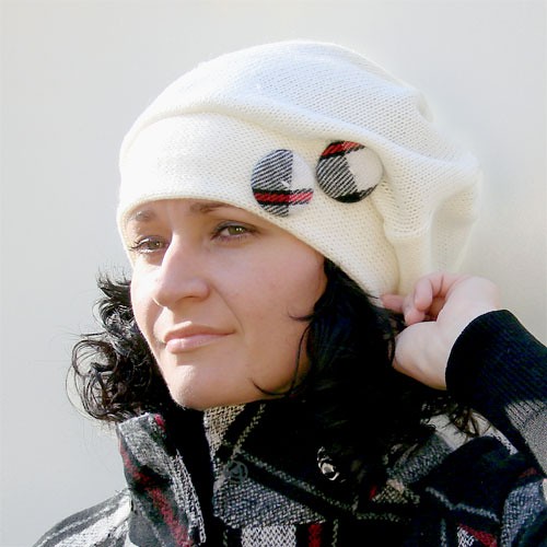 czapka ecru halo pracownia