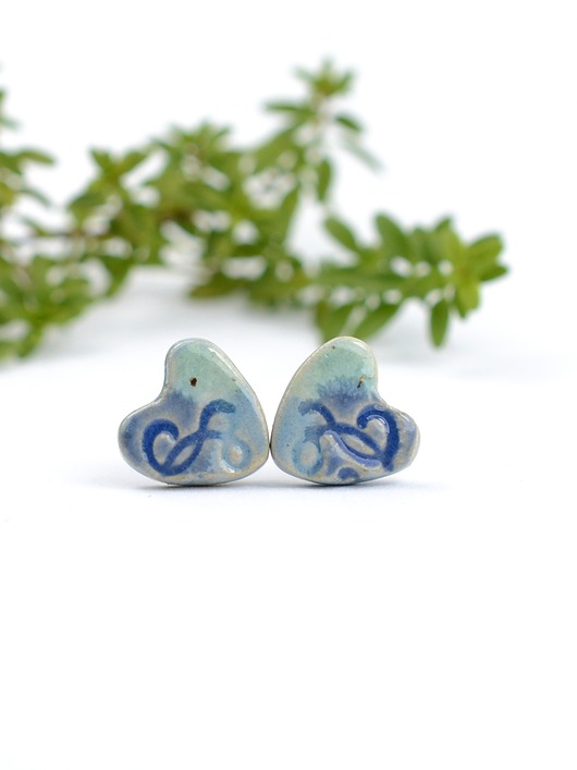 kolczyki ceramiczne Serduszka sztyfty- kolczyki ceramiczne serduszka