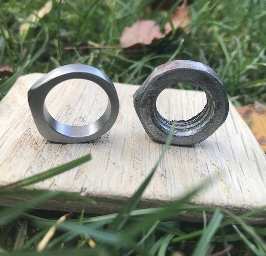 biżuteria męska Stalowy pierścionek sygnetowy