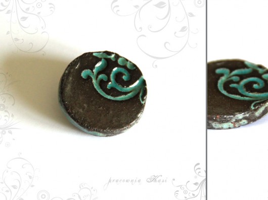 mini brooch katha