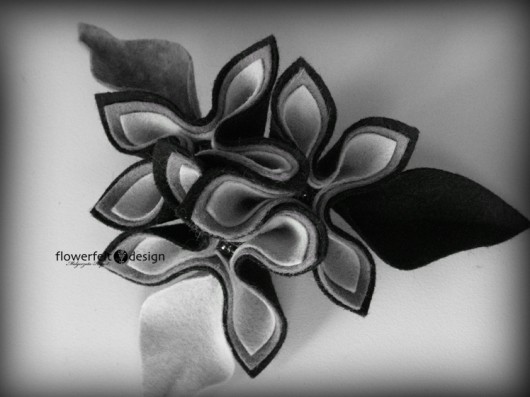 szaroczarna FlowerFelt Design