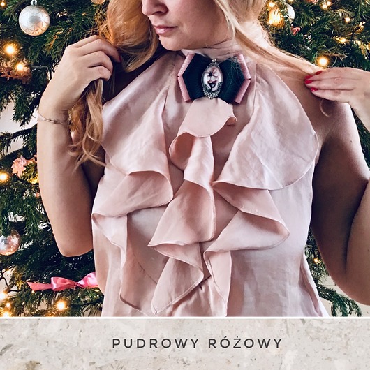 Brosza / Naszyjnik kwiat w kaboszonie Pudrowy Różowy