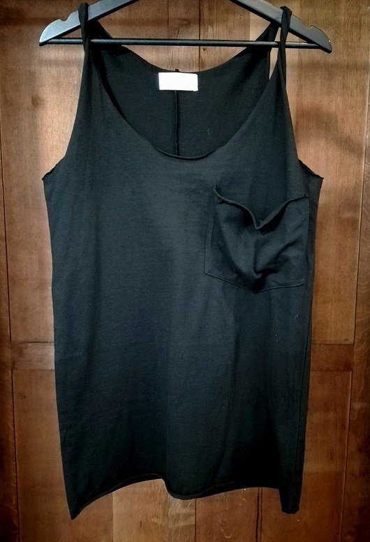 Czarny tank HATLAPPA