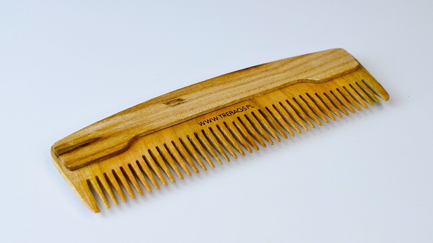 akcesoria różne Grzebień do włosów - drewniany