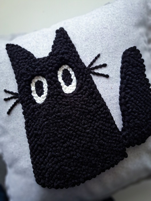 poduszki plecione Poduszka dekoracyjna  czarny kot halloween