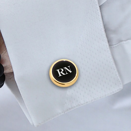 spinki do mankietów Złote spinki do mankietów z inicjałami Onyks - symbol siły, mądrości