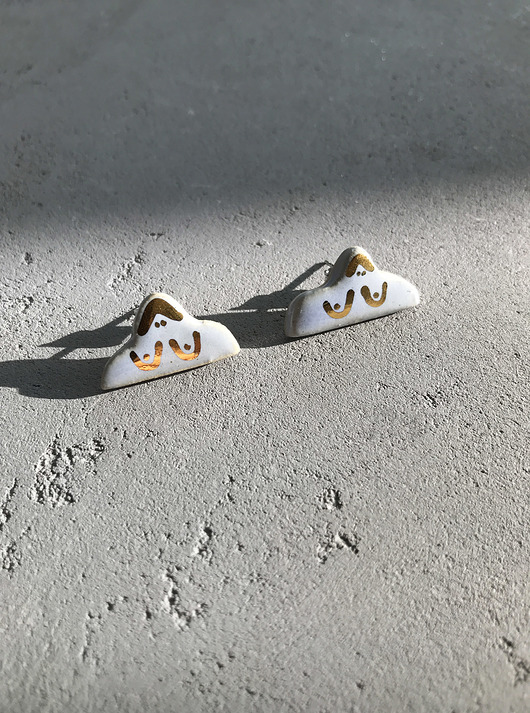 Kolczyki ceramiczne Pani z piersiami - lawendowe ELEMTHEBRAND