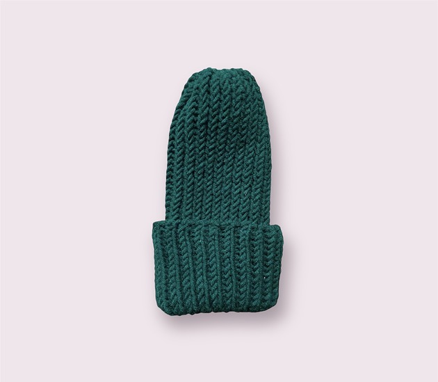 czapki damskie Czapka beanie z wełny merynosa handmade BUTELKOWA ZIELEŃ