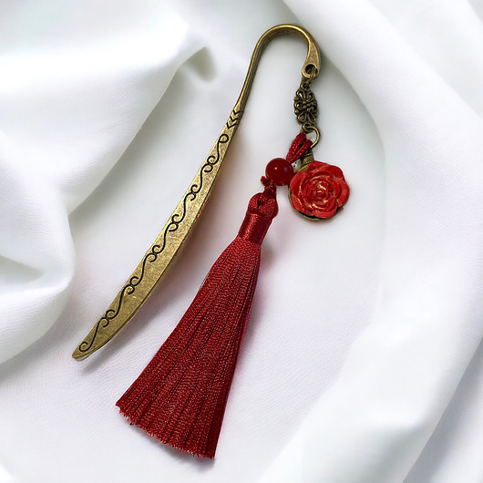 zakładki do książek Zakładka do książek z czerwoną różą