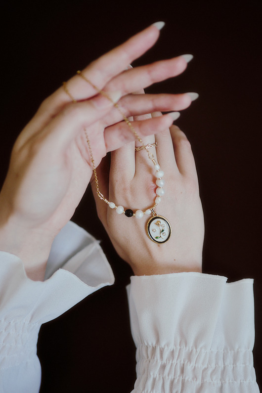 złote naszyjniki Madame Delbard, naszyjnik z pereł