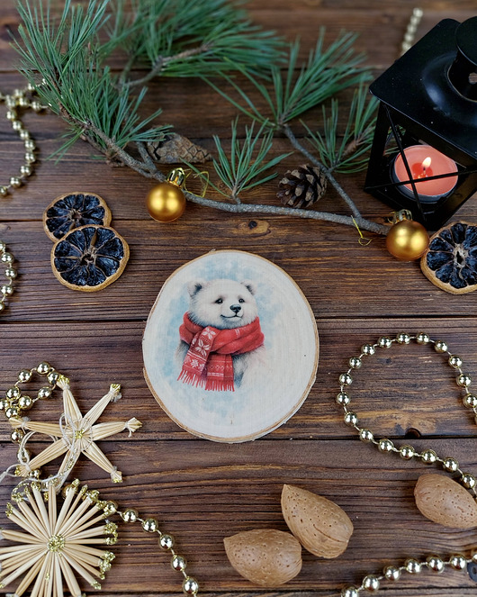 ozdoby choinkowe Brzozowa podkładka pod kubek, świąteczna zawieszka - biały miś