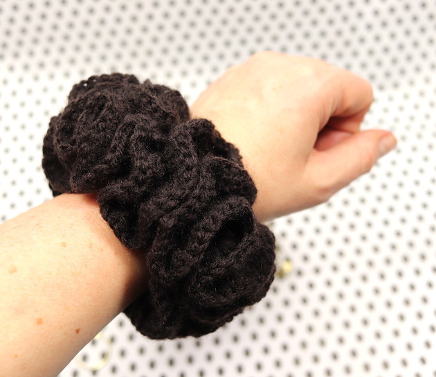 gumki do włosów Frotka do włosów scrunchie gumka szydełkowa gorzka czekolada