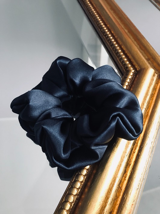 gumki do włosów Silk scrunchie - blue satin