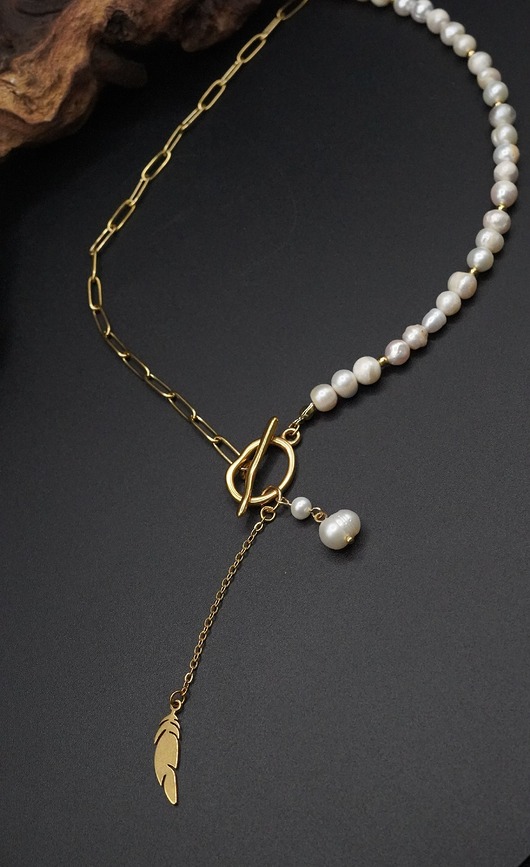 kolie Naszyjnik Perły Naturalne i Złocista Asymetria