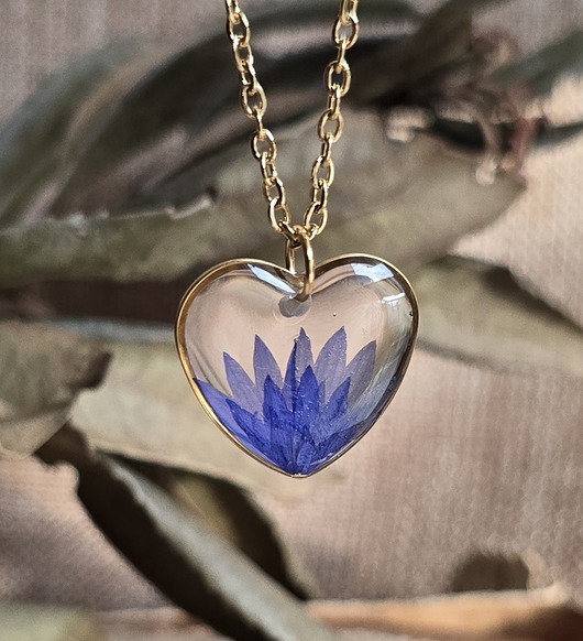 wisiory Zawieszka z chabrem niebieski chabr prawdziwy kwiat wisiorek serce