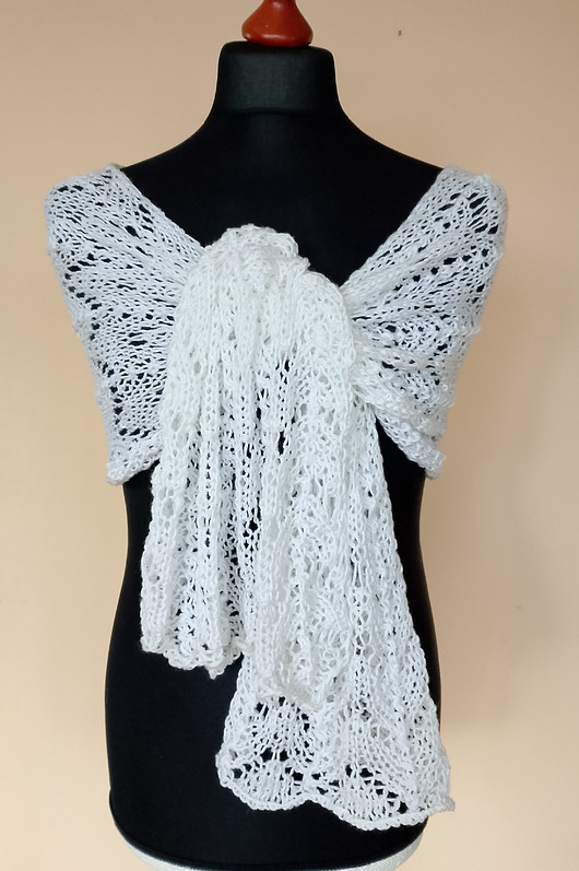 dodatki ślubne Biały szal z jedwabiem i kaszmirem, na drutach