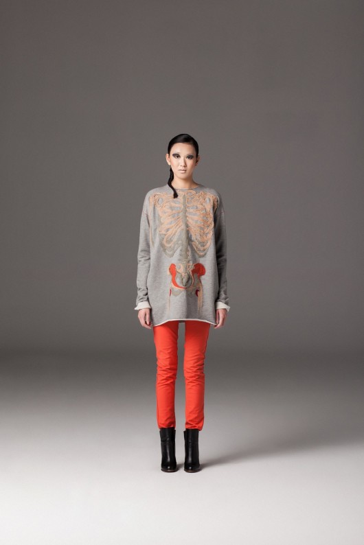 bluza bez kaptura damska Bluza anatomiczna