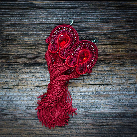 kolczyki soutache Bordowe kolczyki soutache z frędzlami- długie