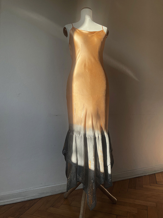 sukienki maxi damskie Jedwabna suknia z cardiganem