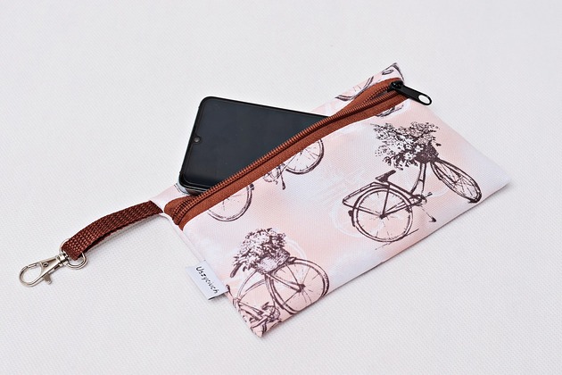 etui na telefon Etui na telefon klucze saszetka do torebki rowery