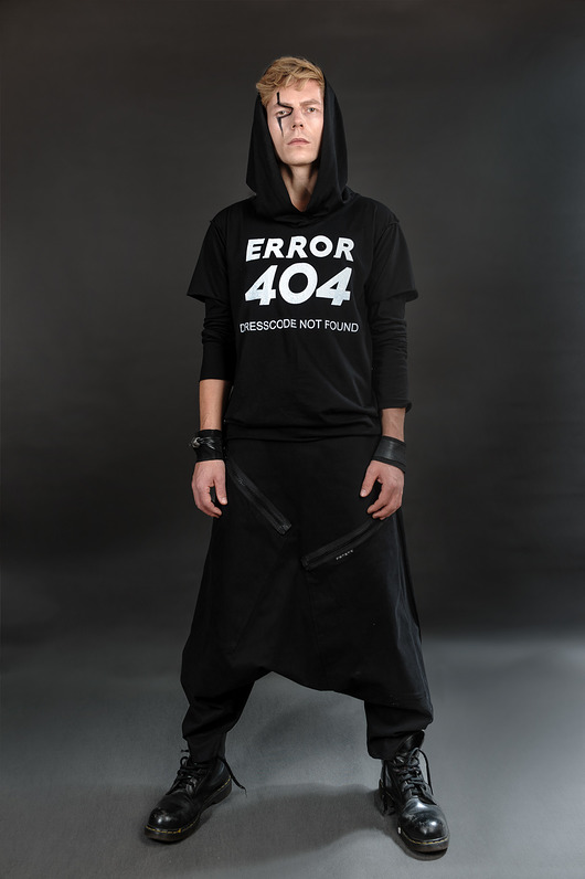 t-shirty męskie Czarny longsleeve z kapturem i nadrukiem ERROR 404