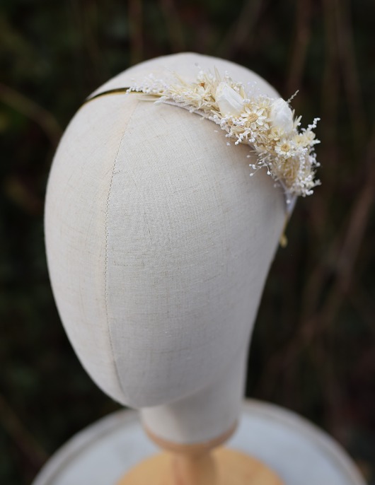 wianki komunijne Opaska na głowę z białych stabilizowanych i suszonych kwiatów