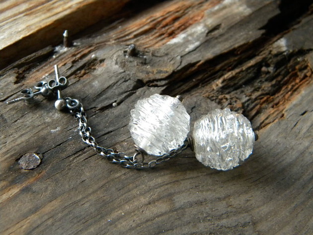 kolczyki wire wrapping Ażurowe kule  na łańcuszku - kolczyki