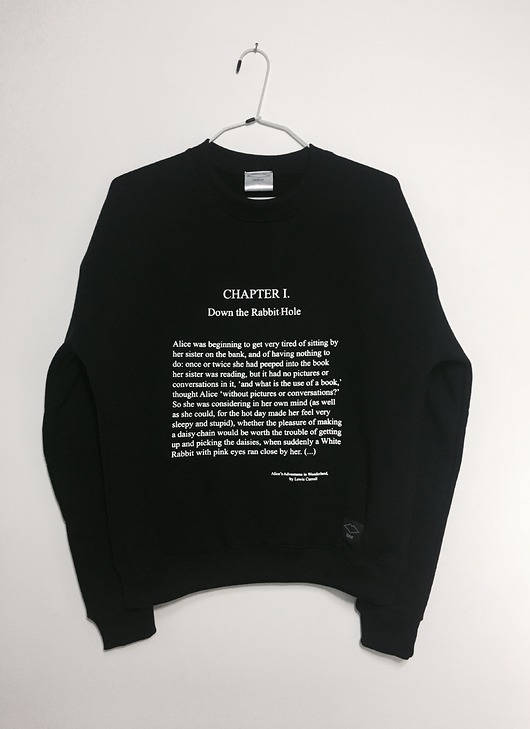Bluza unisex z cytatem z Alicji w Krainie Czarów Golden Lips
