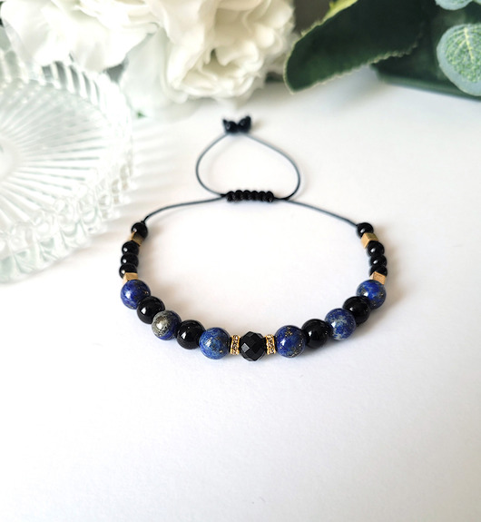 bransoletki z kamieni naturalnych Queen of dark z Turmalinem- granat